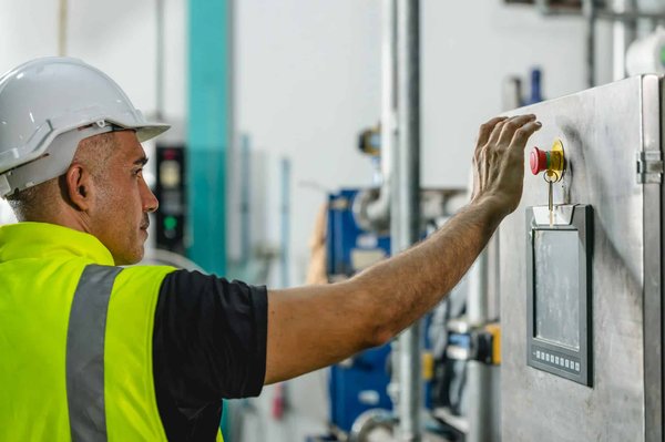 Maîtrisez les pannes avec l'usinage d'urgence sur site